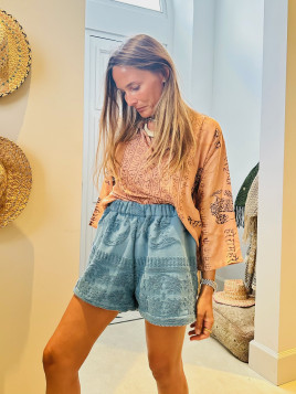 ★short★